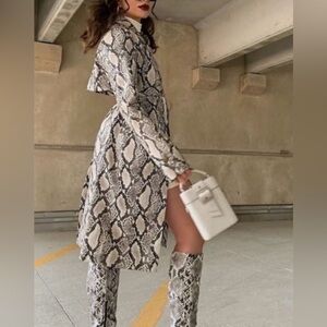 NWT Choosy Faux Vegan Leather Cream & Black Snakeskin Designer Trench Coat